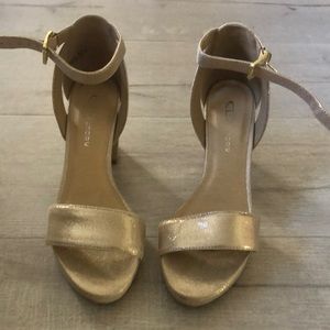CL by Chinese Laundry Gold Block Heel